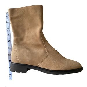 Talbots Camel Color Suede Low/Mid Calf  Boots Side Zip. Made in Brazil size 6.5
